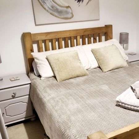 Private One Bedroom Apartment With Garden And Parking Thame Eksteriør bilde