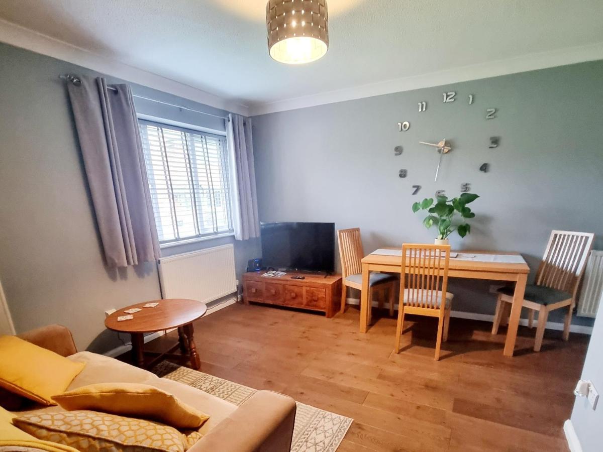 Private One Bedroom Apartment With Garden And Parking Thame Eksteriør bilde